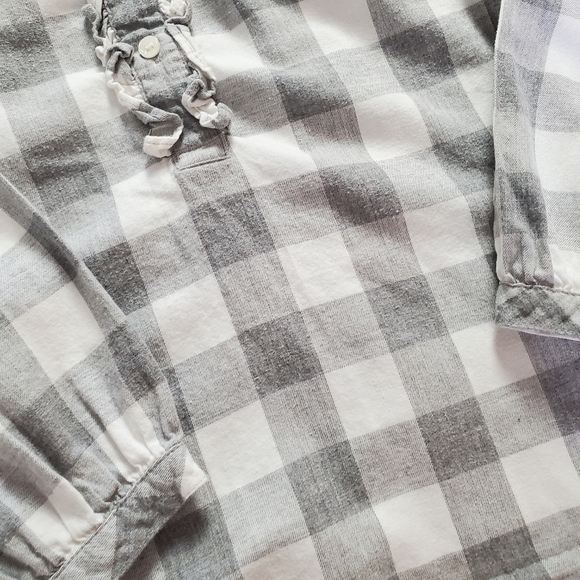 J. Crew Mercantile Flannel Popover Shirt Womens Medium Gray White Check Ruffle - Picture 4 of 7